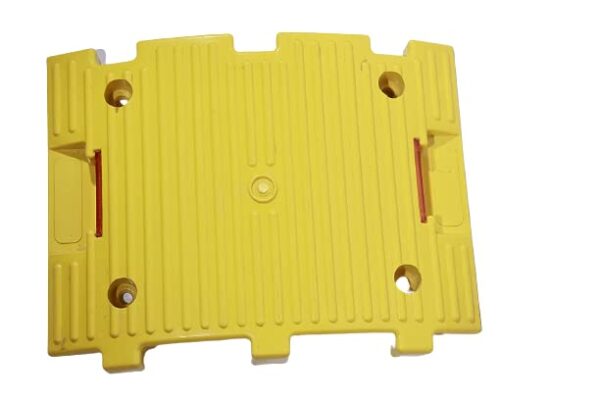 Plastic Speed Bump/ Speed Breaker  250x365x50mm (4 PC) With Nail - Image 4