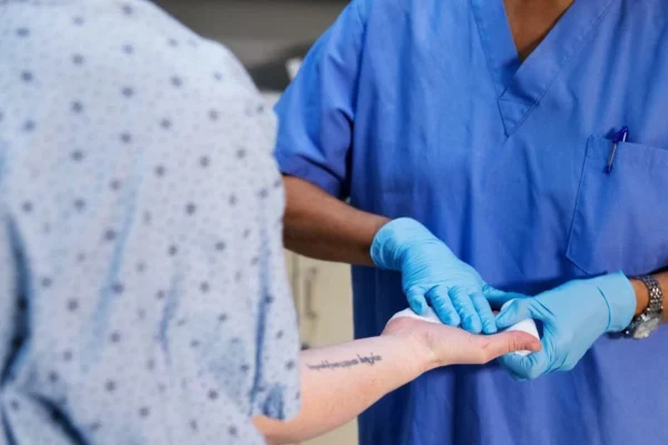 Nitrile Examination Powder-Free Hand Gloves - Image 9